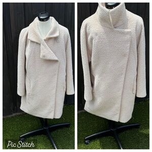 Trina Turk Cream Madison Textured Wedge Coat size 6